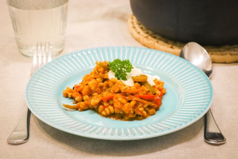 Rollgersten-Gulasch - Rosenfellner Mühle & Naturkost GmbH Rollgersten-Gulasch - Rosenfellner Mühle & Naturkost GmbH